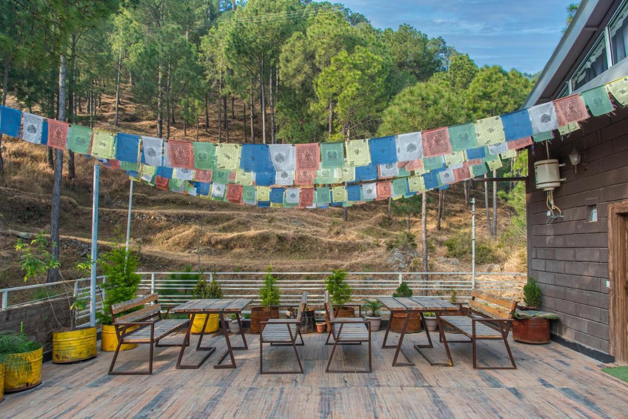 The Hillcrest Paradise Kasauli Eksteriør bilde