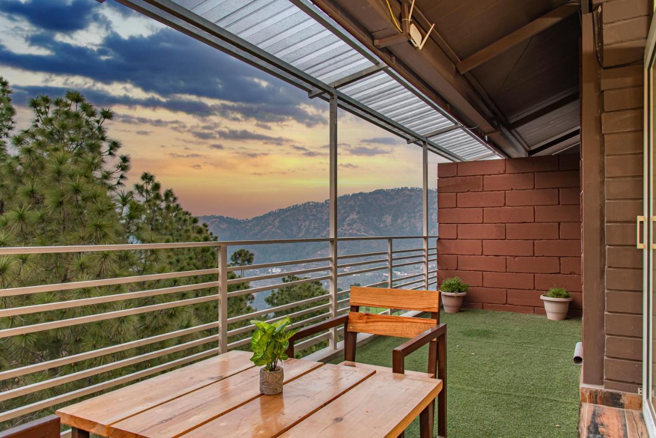 The Hillcrest Paradise Kasauli Eksteriør bilde