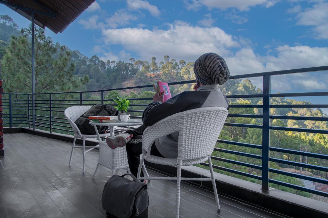 The Hillcrest Paradise Kasauli Eksteriør bilde