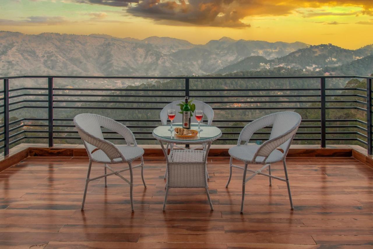 The Hillcrest Paradise Kasauli Eksteriør bilde
