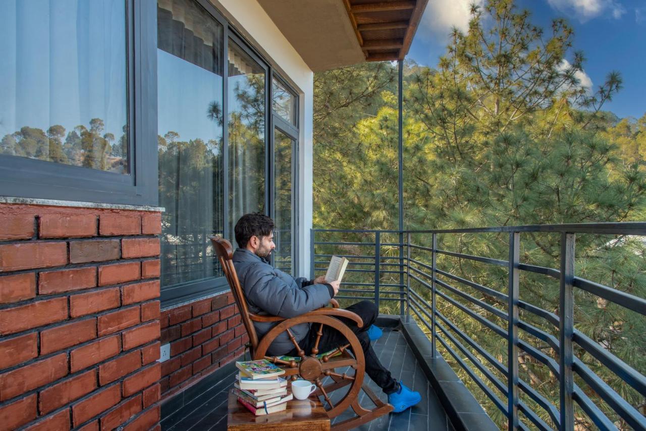 The Hillcrest Paradise Kasauli Eksteriør bilde