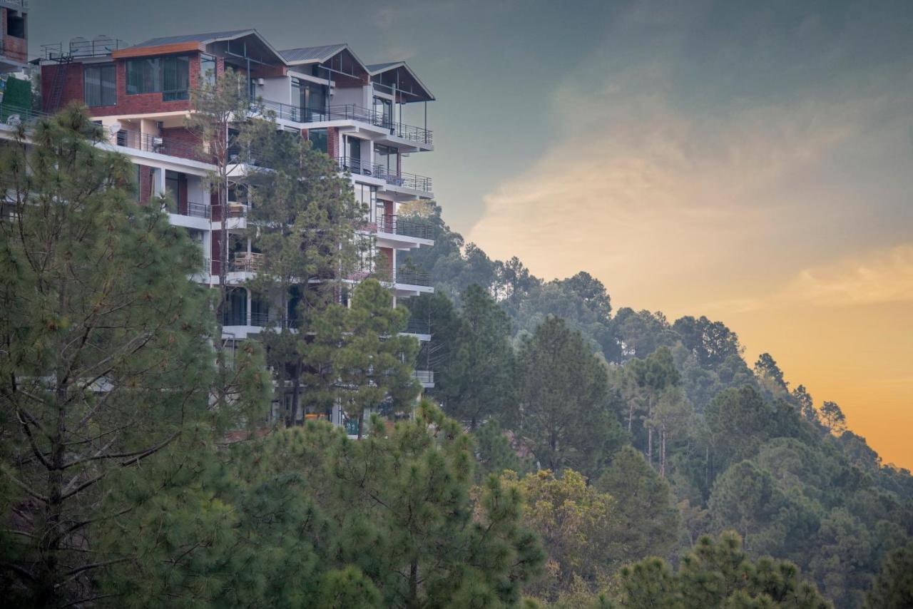 The Hillcrest Paradise Kasauli Eksteriør bilde
